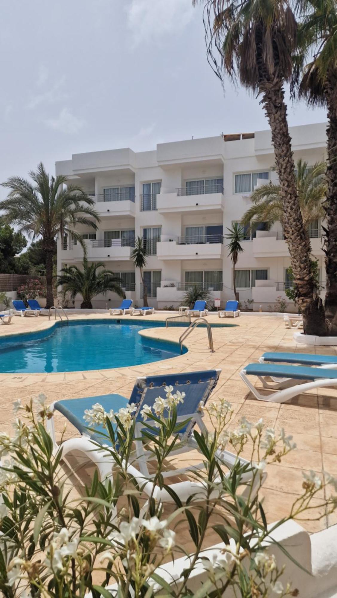 Apartamentos Costamar II Es Pujols Ngoại thất bức ảnh